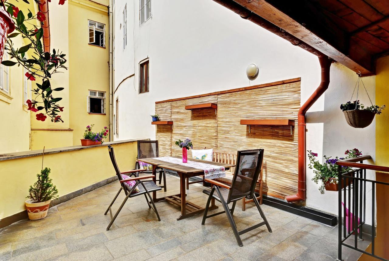 Historic Centre Apartments VII 프라하 외부 사진